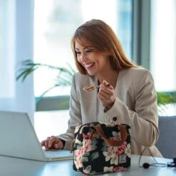 Brisby 4 Laags Geïsoleerde Koeltas - Lunchtas 4 Liter - Bloemetjes -Bo-Camp Winkel 1200x1200 428