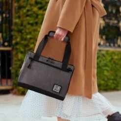 Brisby 4 Laags Geïsoleerde Koeltas - Lunchtas 10 Liter - Donkergrijs -Bo-Camp Winkel 1200x1200 447