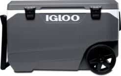 Igloo Latitude 90 Roller - Grote Koelbox Op Wielen - 85 Liter - Grijs 22 Igloo Latitude 90 Roller - Grote Koelbox Op Wielen - 85 Liter - Grijs -Bo-Camp Winkel 1200x758