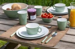 Bo-Camp Servies - Campingbord - 100% Melamine - 16-delig - Groen -Bo-Camp Winkel 1200x799 74