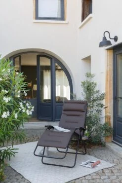 Lafuma RSX Clip Air Comfort - Relaxstoel - Verstelbaar - Inklapbaar- Zero Gravity - Taupe -Bo-Camp Winkel 800x1200 2