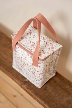 Little Dutch - Koeltas - Flowers & Butterflies 17 Little Dutch - Koeltas - Flowers & Butterflies -Bo-Camp Winkel 800x1200 8